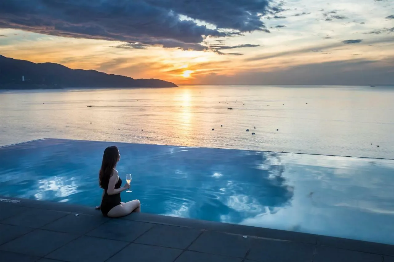 Chicland Boutique Danang Beach Hotel